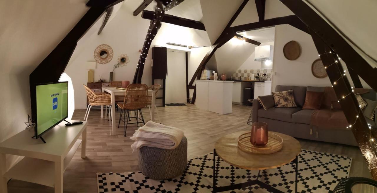 Apartmán Logement Cosy Renove Au Pied De La Cathedrale Avec Climatisation Remeš Exteriér fotografie